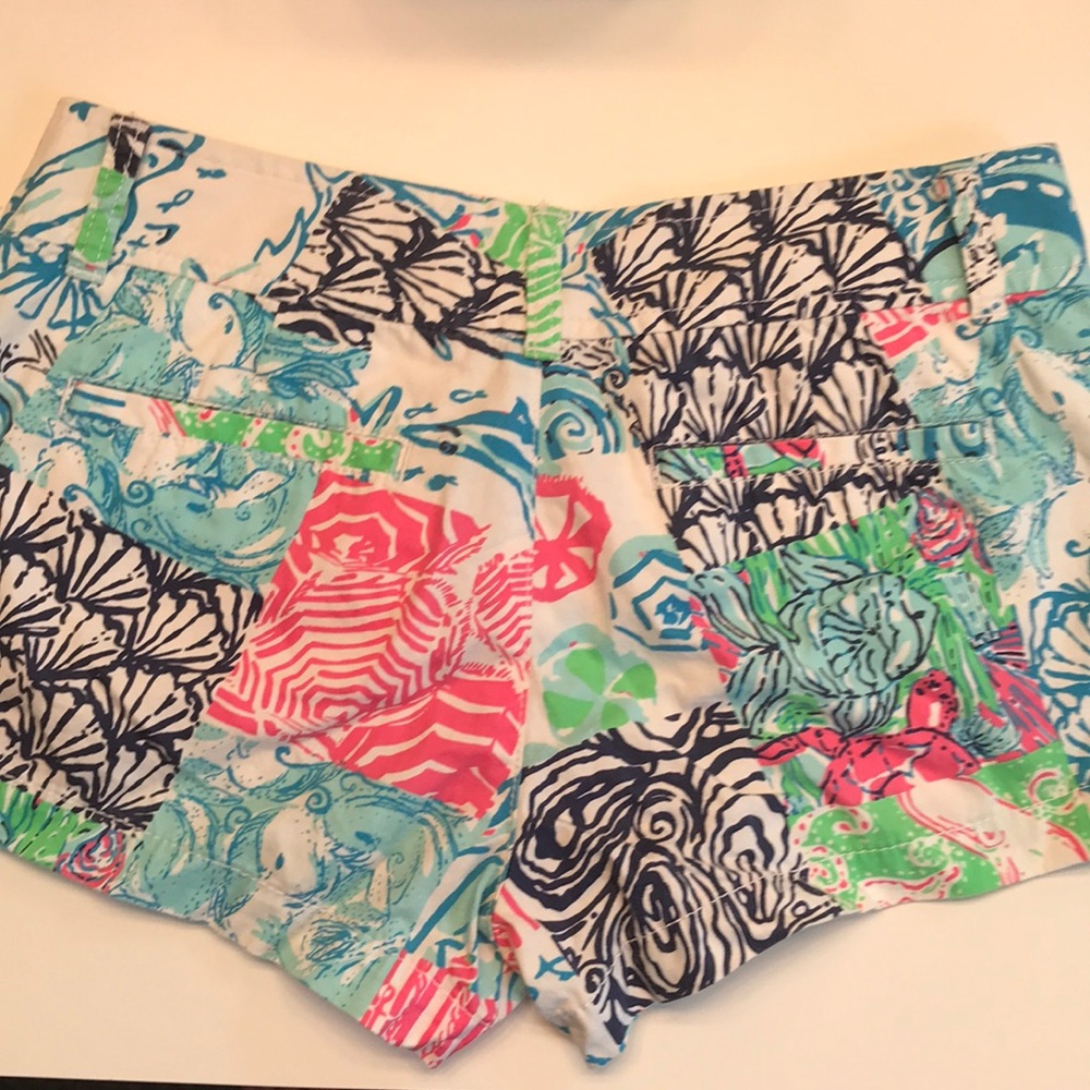 Shorts - Picture 2 of 3